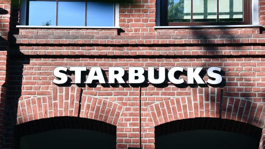 Фото - Стала известна дата открытия нового Starbucks