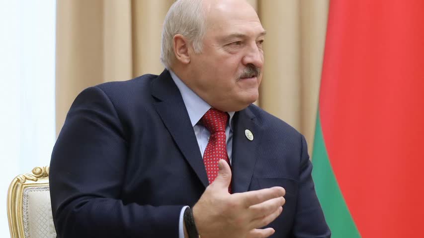 Фото - Лукашенко описал будущее белорусской экономики словами «будет в шоколаде»