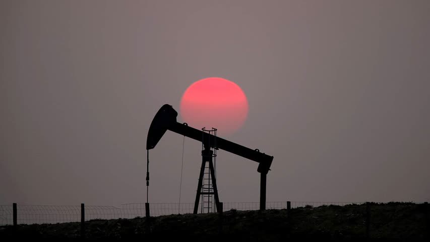 Фото - России предсказали падение добычи и экспорта нефти