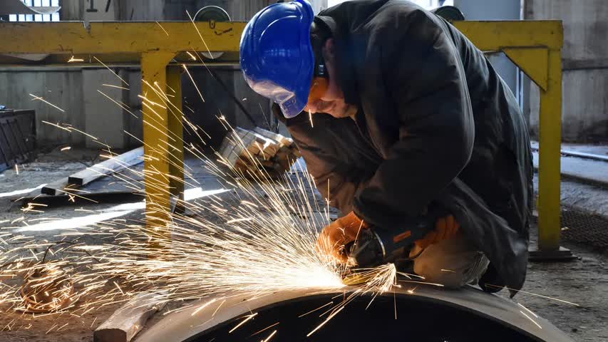 Фото - Российский бизнесмен вложил 40 миллиардов рублей в заводы Донбасса